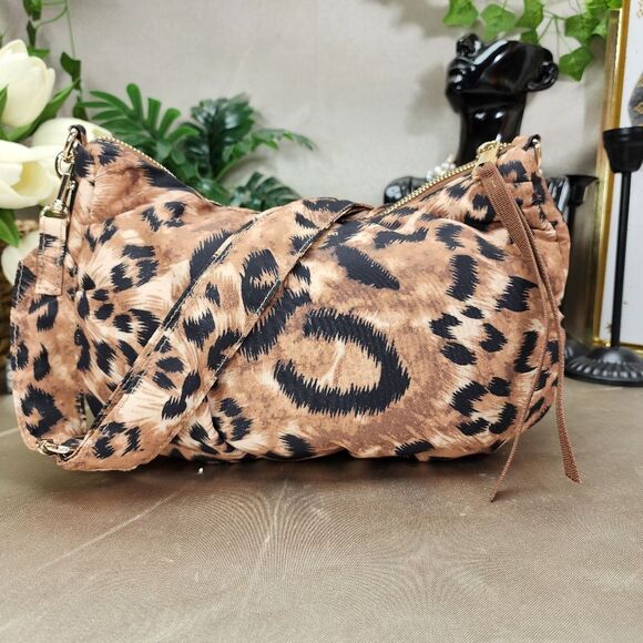 NWOT Vince Camuto Harlo Crossbody Bag - Picture 3 of 14